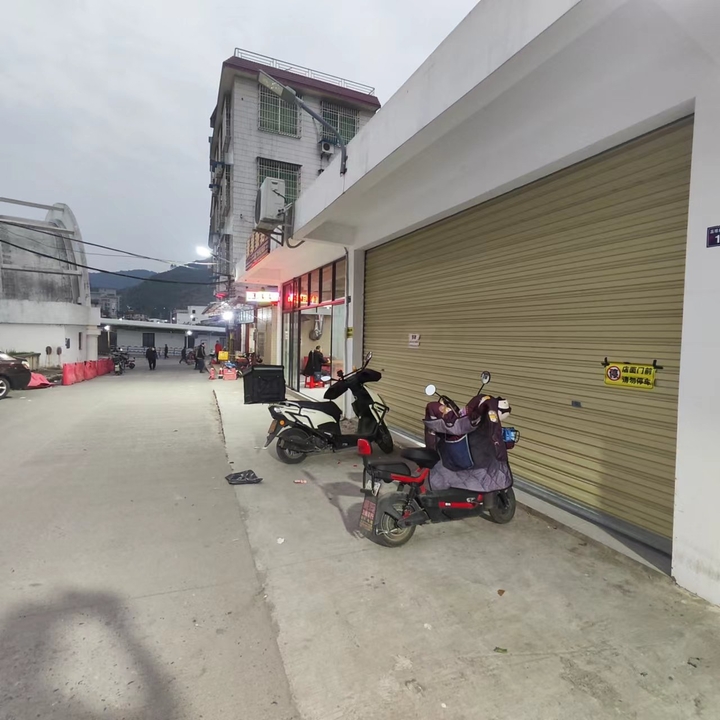 【 房屋租售】连州市人民医院附近店铺出租60平方左右，可做超市餐饮...-连州微社区信息平台